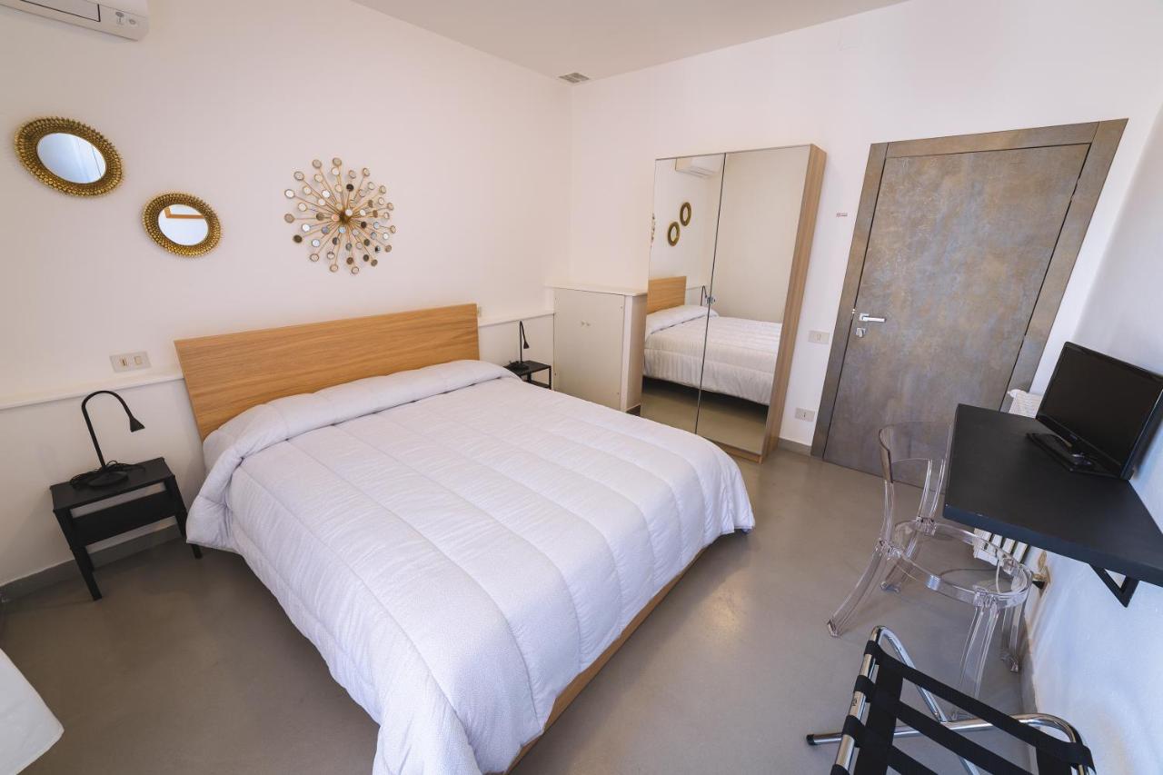 Locanda Roma Sleep & Food Donoratico Extérieur photo